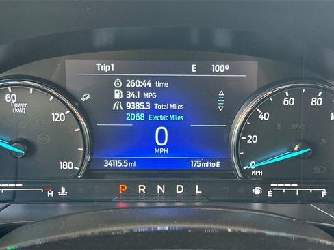 Used 2022 Ford Escape SE w/ SE Sport Appearance Package image 28