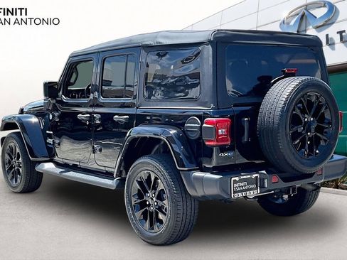Used 2021 Jeep Wrangler Unlimited Sahara w/ Cold Weather Group AWD/4WD image 13