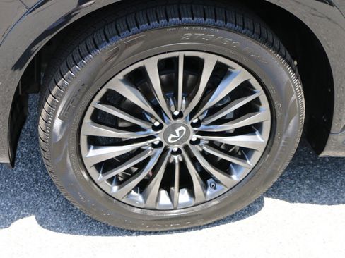 Used 2023 INFINITI QX80 Sensory w/ Cargo Package RWD image 14
