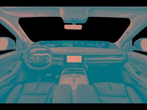 New 2026 Lincoln Navigator L Premier AWD/4WD image 7