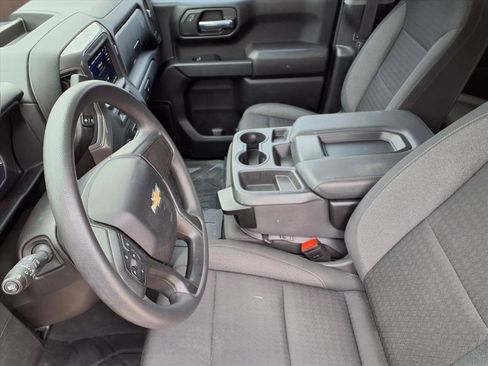 Used 2023 Chevrolet Silverado 1500 Custom image 16