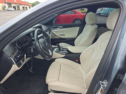 Used 2019 BMW 530i RWD image 8
