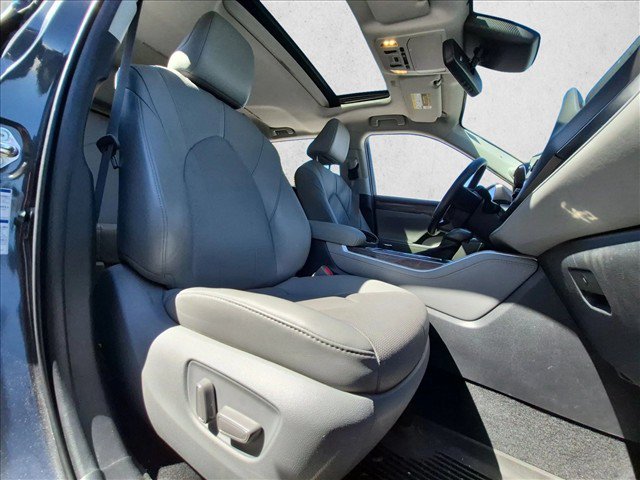 Used 2020 Toyota Highlander Limited AWD/4WD image 20