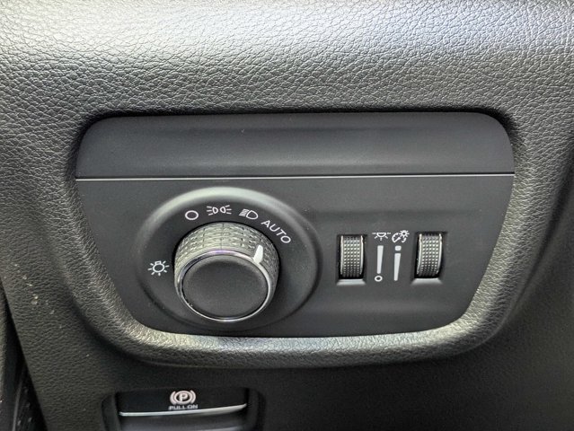 New 2026 Jeep Grand Cherokee Altitude RWD image 25