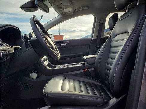 Certified 2024 Ford Edge SEL w/ Convenience Package image 5