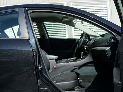 Used 2012 MAZDA MAZDA3 i Touring FWD image 28