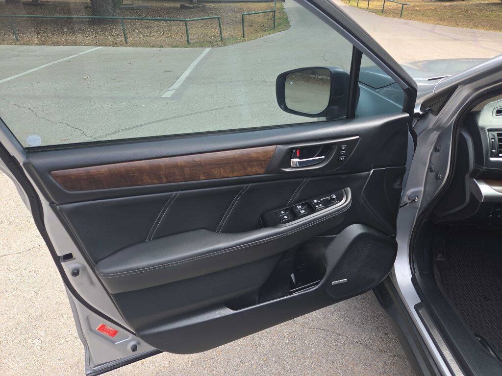 Used 2018 Subaru Outback 2.5i Limited AWD/4WD image 18