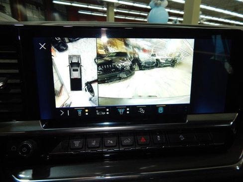 Used 2025 Chevrolet Silverado 2500 High Country w/ High Country Premium Package image 36