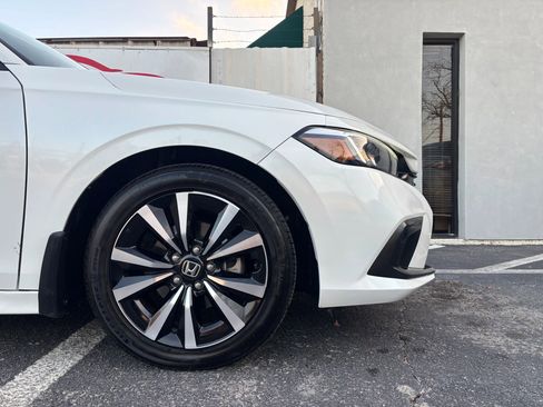 Used 2024 Honda Civic EX image 10