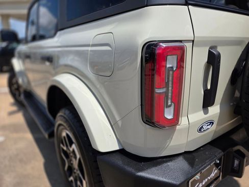 New 2026 Ford Bronco Outer Banks AWD/4WD image 39