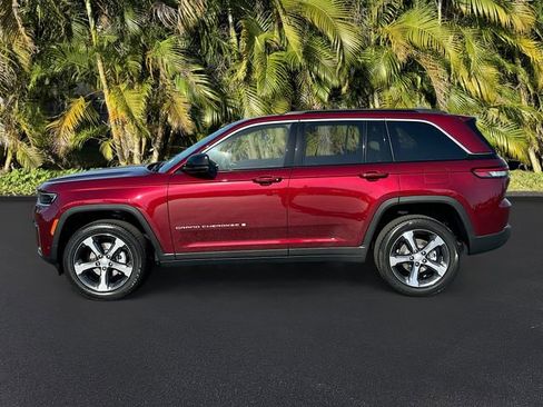 New 2026 Jeep Grand Cherokee Limited w/ Luxury Tech Group II image 2