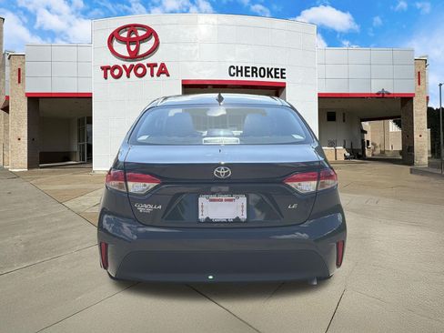 Used 2024 Toyota Corolla LE FWD image 6