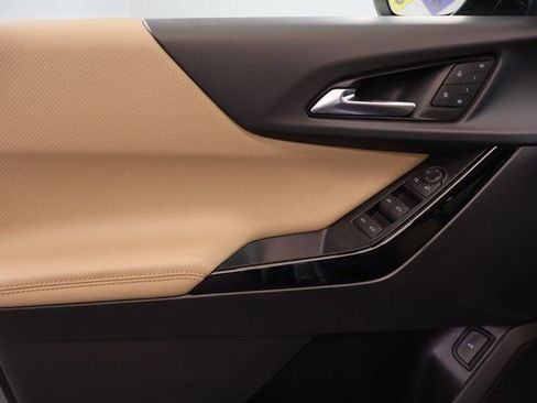 New 2026 Chevrolet Equinox ACTIV w/ Convenience Package III image 9