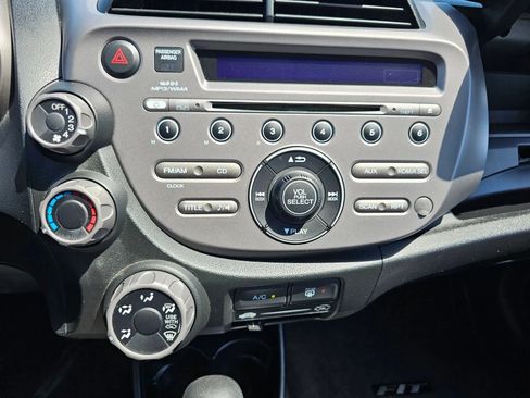 Used 2011 Honda Fit image 11