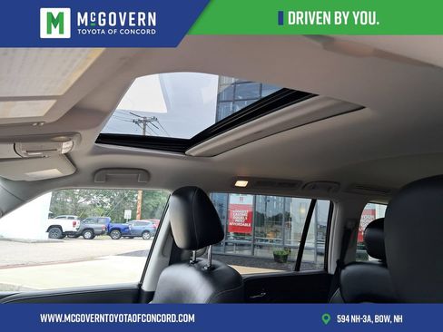 Used 2021 INFINITI QX80 Premium Select w/ All-Season Package AWD/4WD image 18