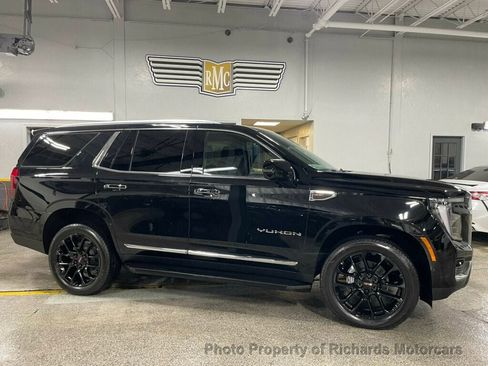 Used 2026 GMC Yukon Elevation image 2