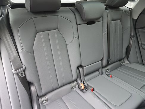 Certified 2025 Audi Q5 Premium Plus w/ Premium Plus image 33