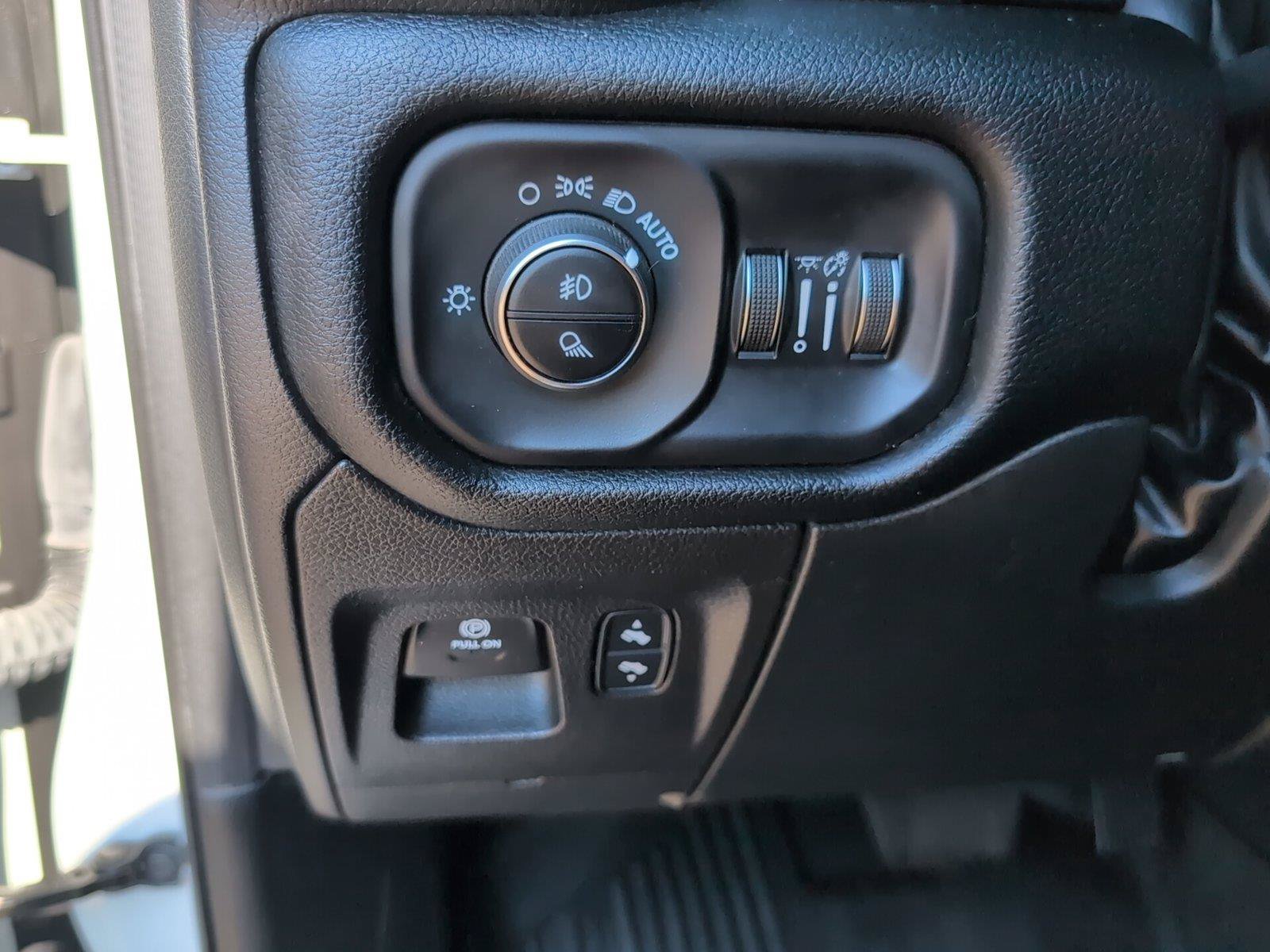 Used 2022 RAM 1500 Laramie w/ Laramie Southwest Edition AWD/4WD image 29
