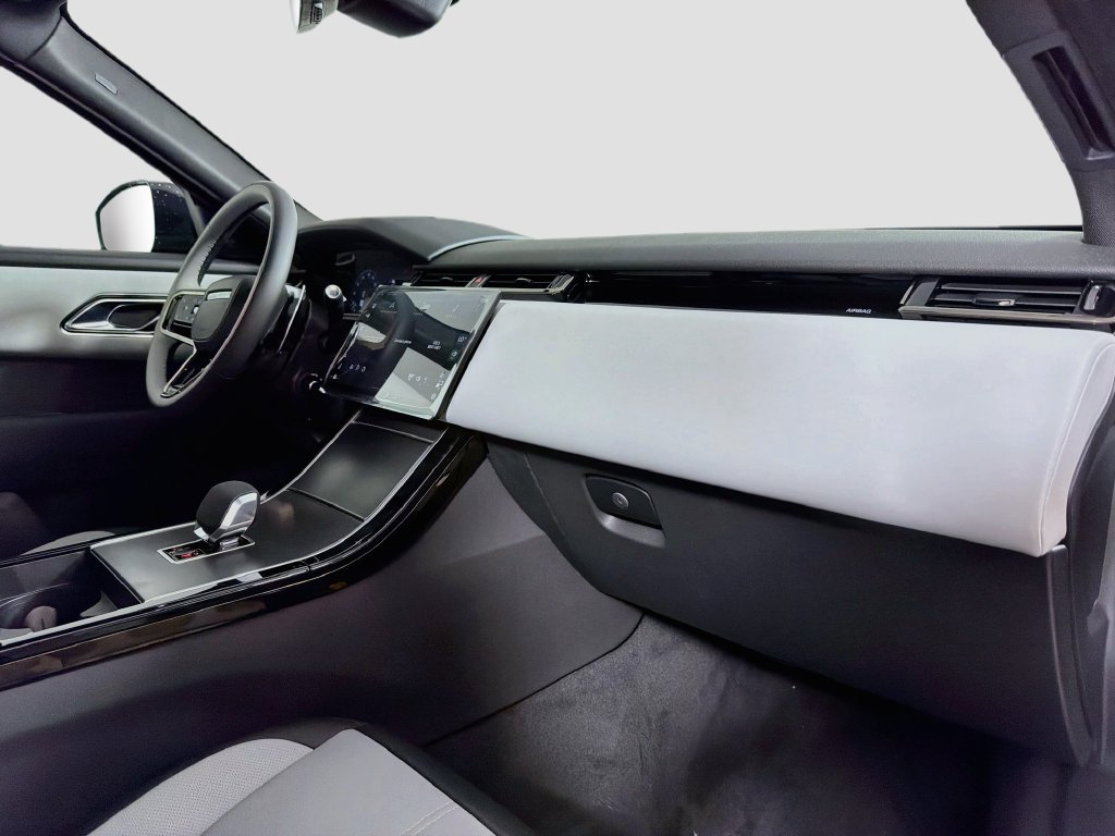 New 2026 Land Rover Range Rover Velar S AWD/4WD image 31