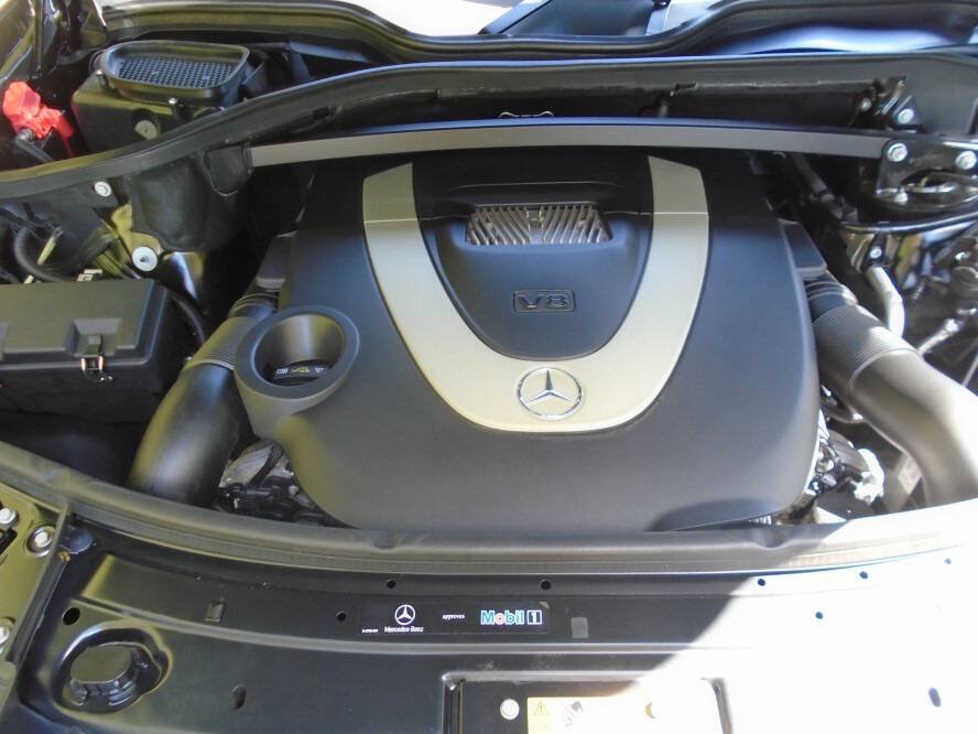 Used 2012 Mercedes-Benz GL 450 4MATIC image 29