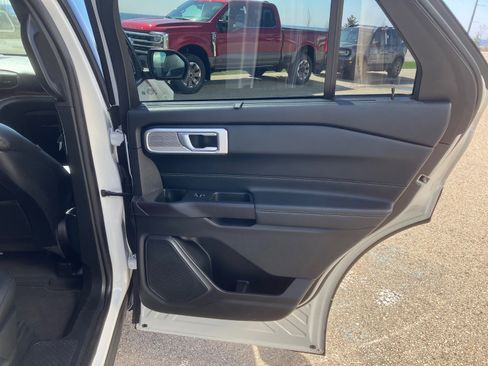 Used 2020 Ford Explorer Limited w/ Class III Trailer Tow Package AWD/4WD image 28