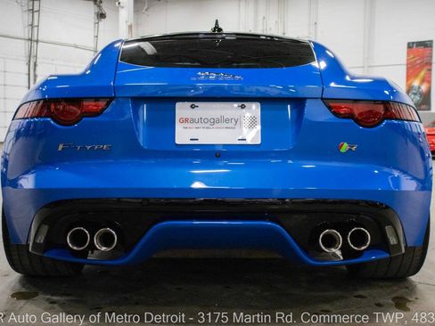 Used 2020 Jaguar F-TYPE R image 6