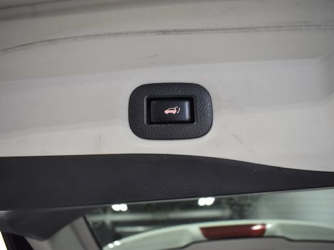 Used 2020 Nissan Rogue SV FWD image 30