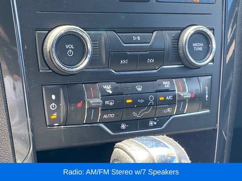 Used 2018 Ford Explorer XLT w/ Equipment Group 201A AWD/4WD image 12