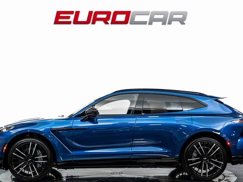 Used 2023 Aston Martin DBX 707 image 2