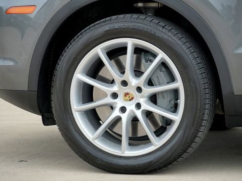 Used 2019 Porsche Cayenne S AWD/4WD image 37