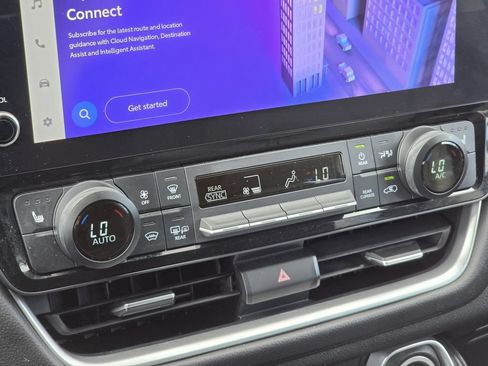 Used 2025 Toyota Grand Highlander FWD image 20