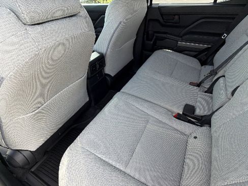 New 2026 Toyota 4Runner SR5 AWD/4WD image 24