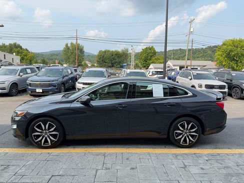 Used 2023 Chevrolet Malibu RS w/ LPO, Floor Liner Package FWD image 5