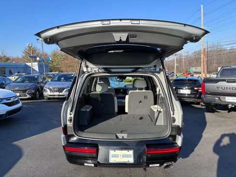 Used 2024 Hyundai Santa Fe Calligraphy image 11