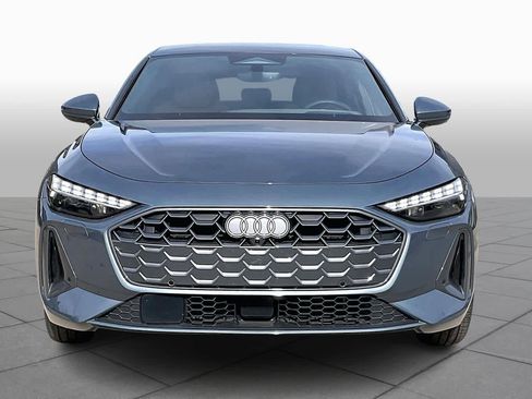 Used 2025 Audi A5 2.0T Premium Plus image 3