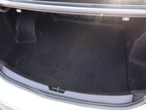 Used 2024 Chevrolet Malibu LT FWD image 7