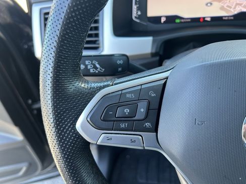 Used 2021 Volkswagen Atlas SEL R-Line w/ MDO Package (Bench Seat) image 22