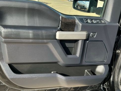 Used 2022 Ford F350 Lariat w/ Tremor Off-Road Package AWD/4WD image 8
