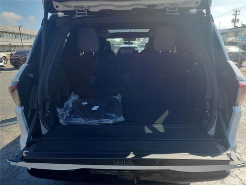 New 2026 Lincoln Navigator Reserve w/ Jet Appearance Package AWD/4WD image 20