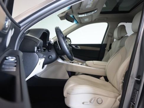 Used 2024 Genesis GV80 2.5T w/ Advanced Package AWD/4WD image 18