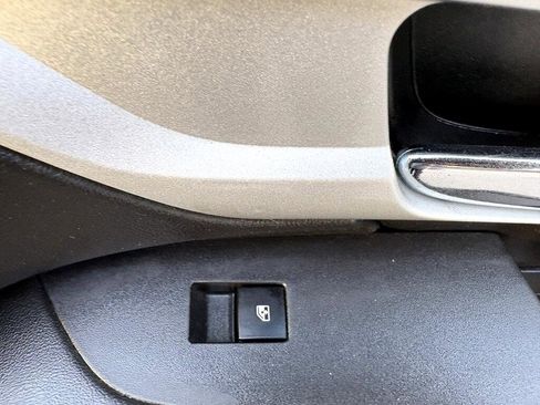 Used 2011 GMC Terrain SLE image 19