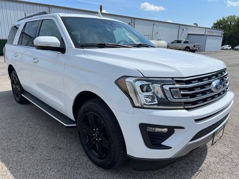 Used 2020 Ford Expedition XLT w/ Equipment Group 202A AWD/4WD image 9
