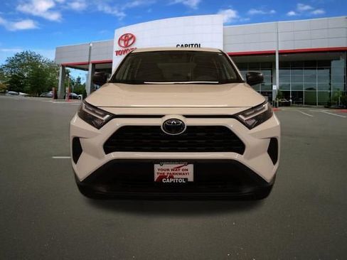Used 2024 Toyota RAV4 LE image 6