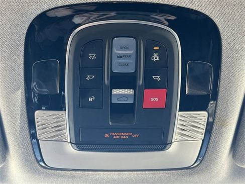 Used 2023 Hyundai Palisade Limited image 25