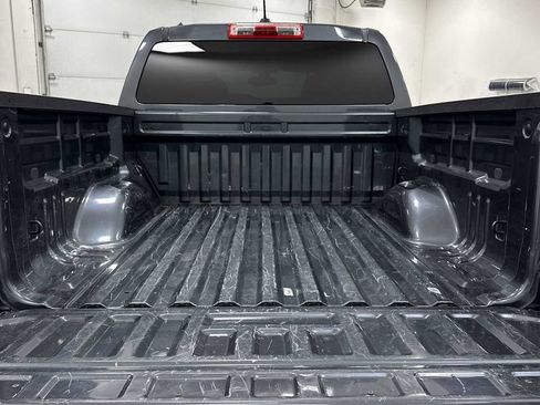 Used 2015 Chevrolet Colorado LT image 28