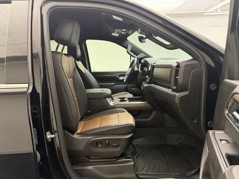 Used 2024 Chevrolet Silverado 3500 High Country w/ Technology Package AWD/4WD image 26