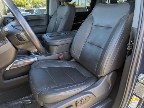 Used 2021 Chevrolet Silverado 2500 LTZ w/ LTZ Plus Package image 15