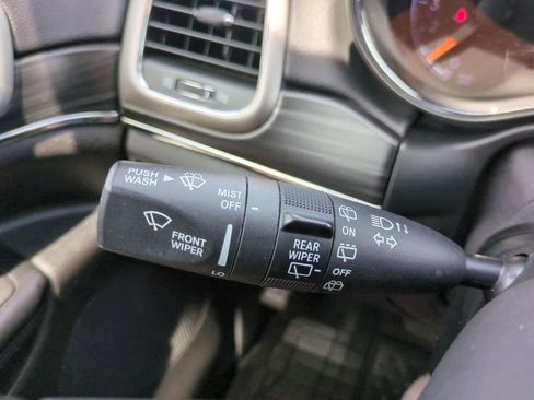 Used 2021 Jeep Grand Cherokee Limited AWD/4WD image 27
