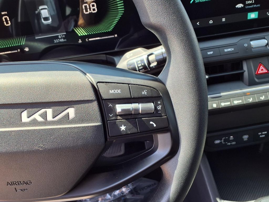 Used 2025 Kia K4 FWD image 18