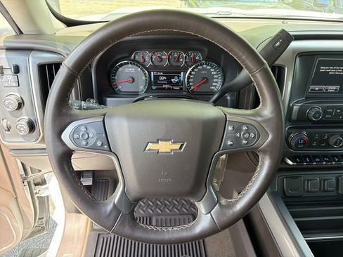 Used 2017 Chevrolet Silverado 1500 LTZ Z71 w/ LTZ Plus Package AWD/4WD image 23